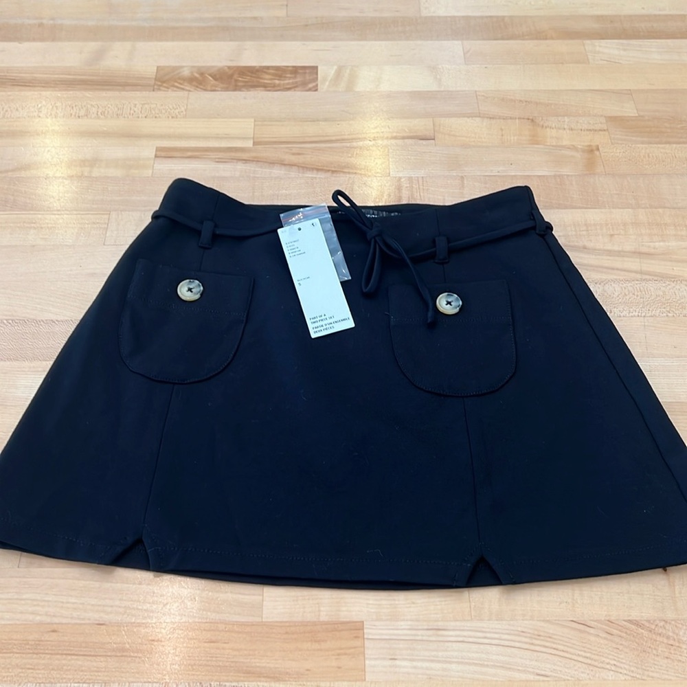 NWT black mini skirt